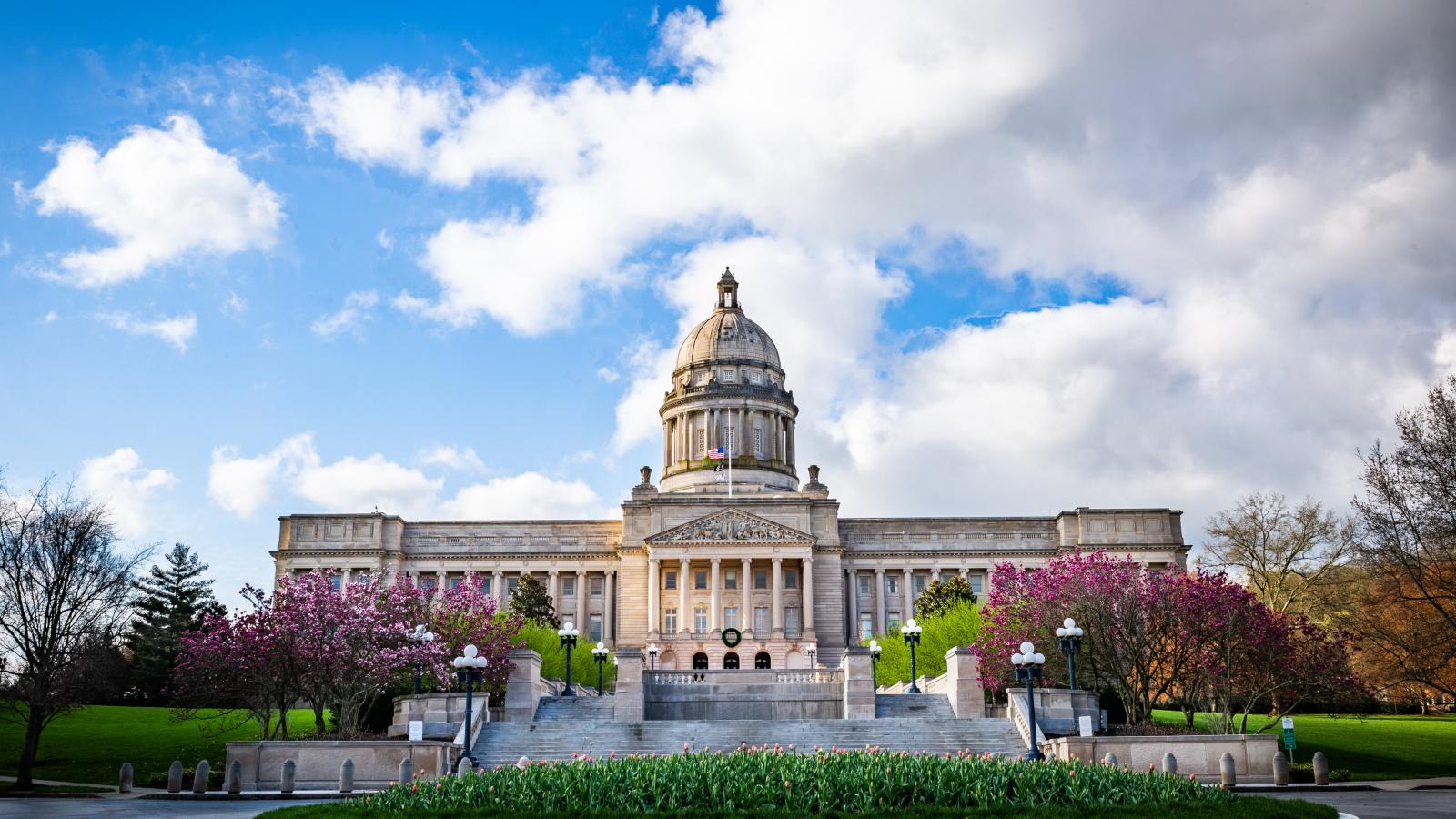 Picture of the Kentucky State Capitol building