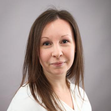 Portrait photo of Heather Pusey.
